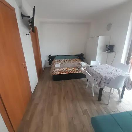 Nuovo Monolocale Con Terrazza 20m Del Mare Roseto 아파트 *