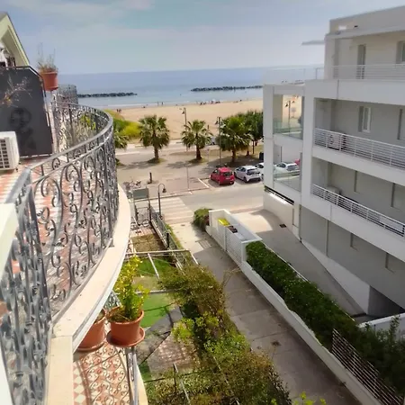 شقة Nuovo Monolocale Con Terrazza 20m Del Mare Roseto روزيتو ديلي أبروتسي